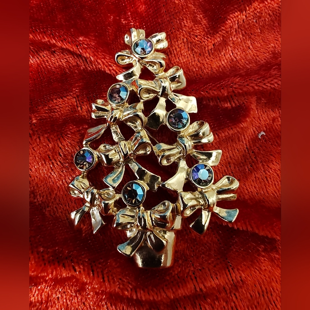 Vintage Avon Gold Tone Christmas Tree Brooch with Blue Stone AB Accents